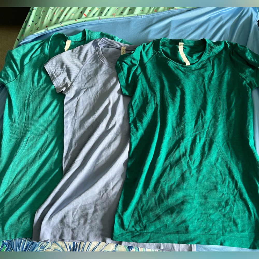 Bundle of 3 Lululemon swiftly short sleeve size 10